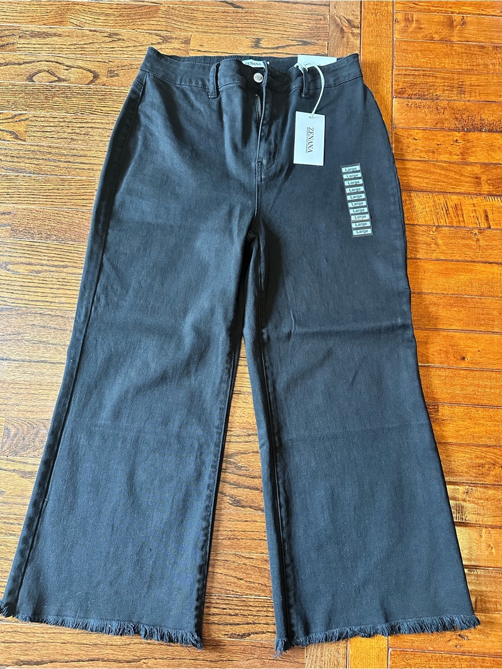 Zenana Black High-Rise Wide-Leg Jeans with Frayed Hem